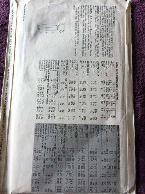 PATTERN BUTTERICK 4301 (POCKETS MISSING) - JUMPSUIT (SIZE 14)