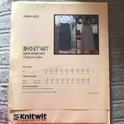 PATTERN KNITWIT 4500 (UNUSED)  - LADIES' STRAIGHT SKIRT (SIZE 6-22)