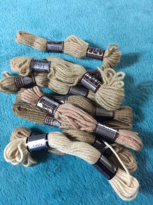 SKEINS OF VARIETY OF BEIGE (9)