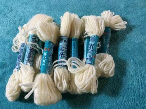 SKEINS OF BEIGE (ANCHOR 0386) 11