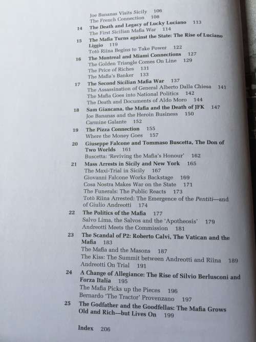 BOOK (HARDCOVER) - MAFIA: THE COMPLETE HISTORY OF A CRIMINAL WORLD: JO DURDEN SMITH