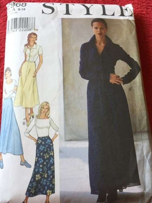 PATTERN STYLE 2968 - SKIRT (SIZE 8-18)