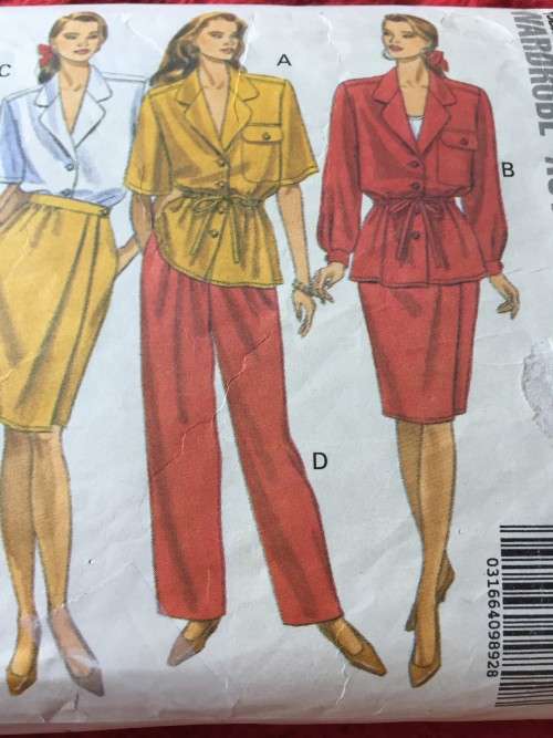 PATTERN BUTTERICK 5323 (JG HOOK) - SHIRT, TOP, SKIRT and PANTS (SIZE 18-20-22)