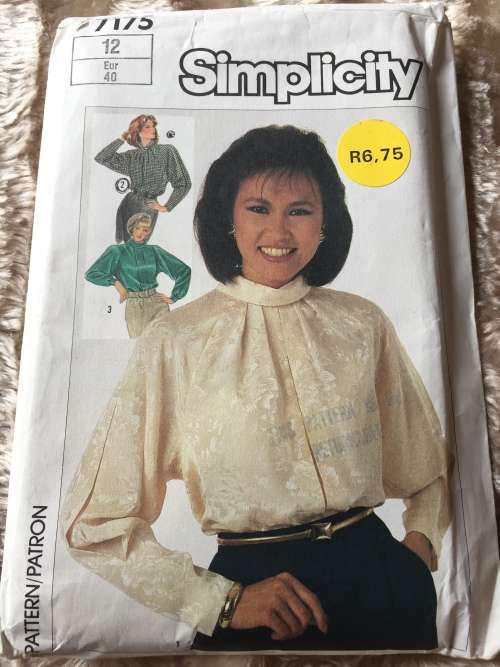 PATTERN SIMPLICITY 7175*1985 (UNUSED) - PRETTY BLOUSES (SIZE 12)