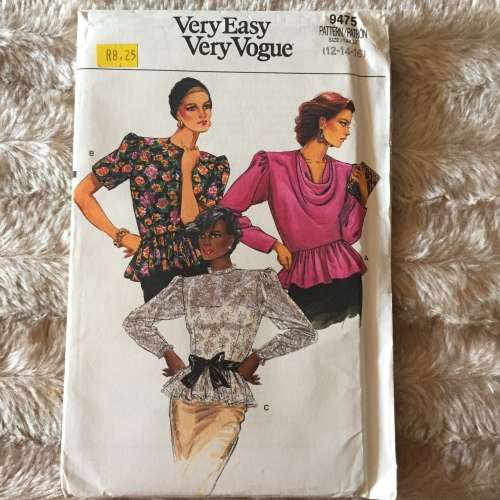 PATTERN VOGUE 9475 (UNUSED) - BLOUSES (SIZE 12-14-16)