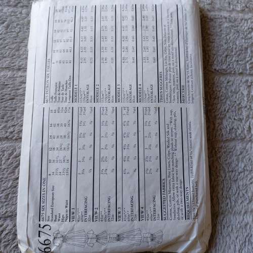 PATTERN NEW LOOK 6675 (COMPLETE) - CASUAL DRESSES (SIZE 8-18)