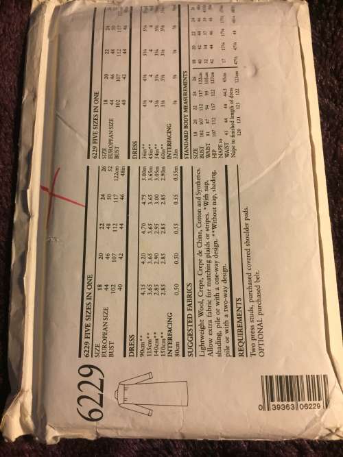 PATTERN NEW LOOK 6229 (UNUSED) - DRESS (SIZE 18-26) BIG SIZE