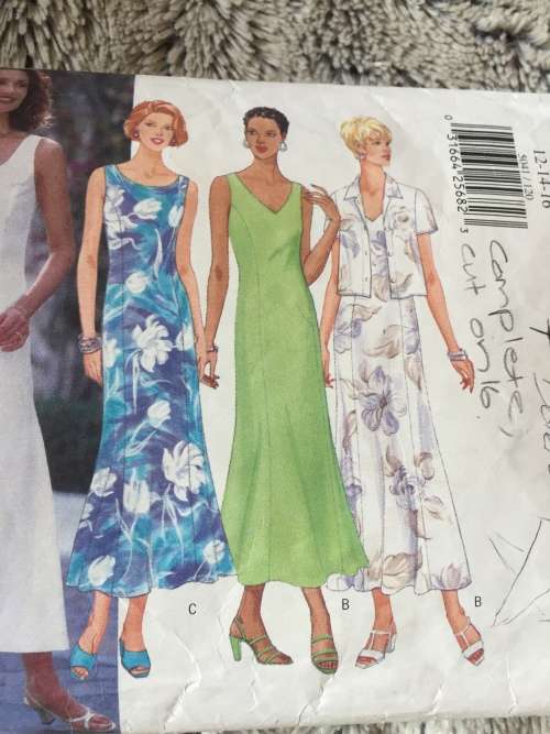 PATTERN BUTTERICK 5041 (COMPLETE, CUT ON 16) - TOP and DRESS (SIZE 12-14-16)