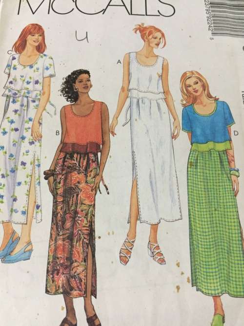 PATTERN MCCALL`S 9224 (UNUSED) - BEAUTIFUL DRESSES (SIZE 8-10-12)