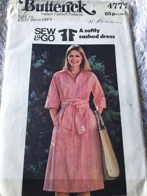 PATTERN BUTTERICK 4777 (VINTAGE) - DRESS and SASH (SIZE 14)