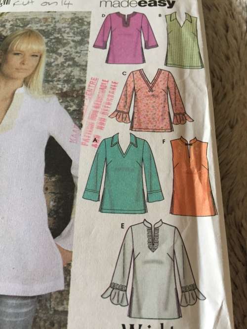 PATTERN SIMPLICITY 5197 (COMPLETE, CUT ON14) - STUNNING TUNIC (SIZE 14)
