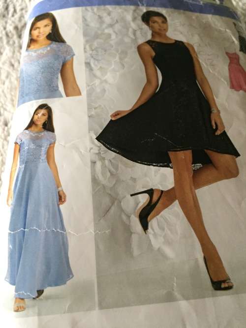 PATTERN SIMPLICITY 1195 (SHOULDERSTRAPS EXCL, CUT ON 12) - BEAUTIFL DRESSES (SIZE 4-12) SMALL