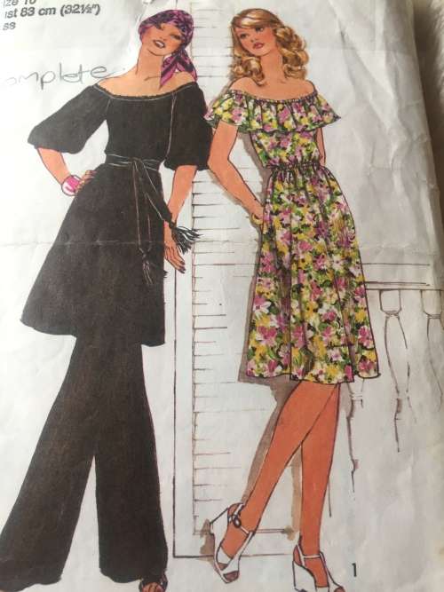 PATTERN SIMPLICITY 7483*1976 (VINTAGE)(COMPLETE) - DRESS OR TUNIC and PANTS (SIZE 10)