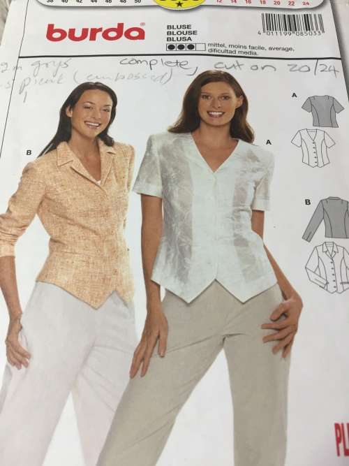 PATTERN BURDA 8503 (COMPLETE, CUT ON 20/24) - BLOUSE (SIZE 12-24)