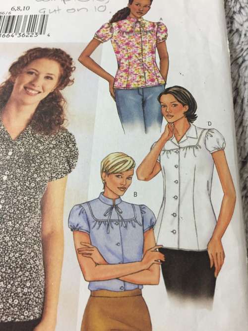 PATTERN BUTTERICK 3766 (COMPLETE, CUT ON 10) - BLOUSE VARIATIONS (SIZE 6-8-10)