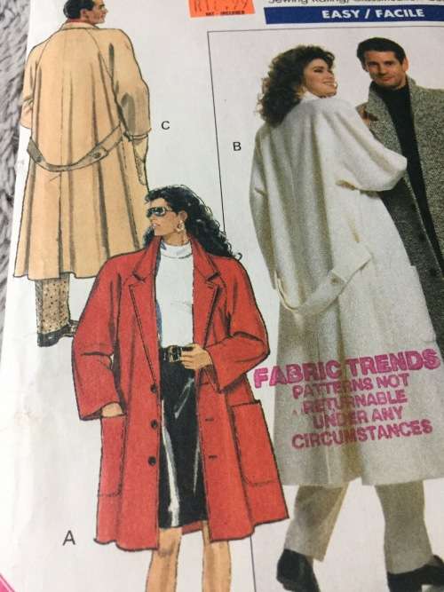 PATTERN BUTTERICK 6735 (UNUSED) - UNISEX COATS (ALL SIZES)