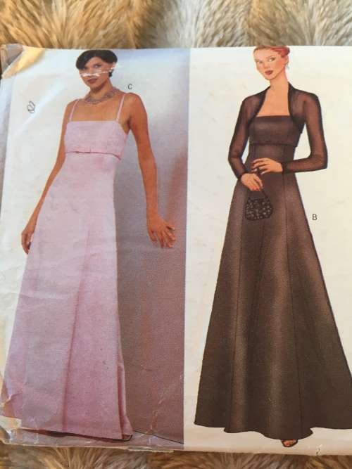 PATTERN BUTTERICK 6534 (BOW EXCL EXCLUDED) - DRESS and SHRUG (SIZE 18-20-25)