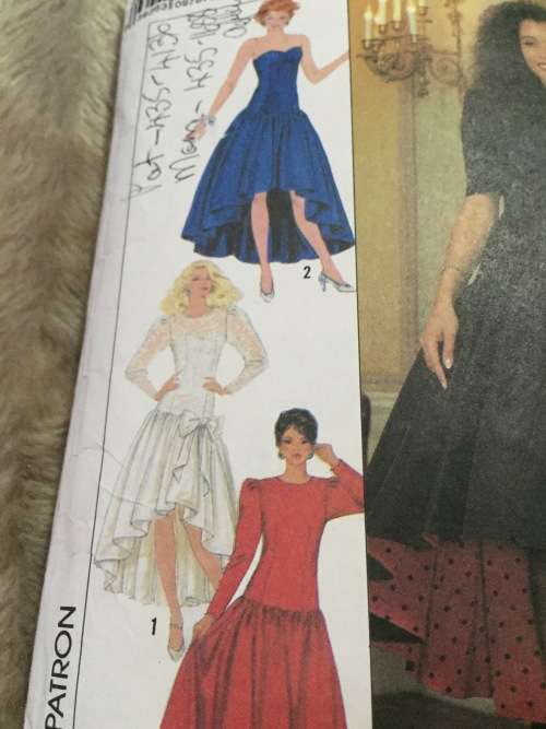PATTERN SIMPLICITY 9451 (SLEEVE HEADING EXCL) - SPECIAL OCCASSION DRESS (SIZE 12-14-16)
