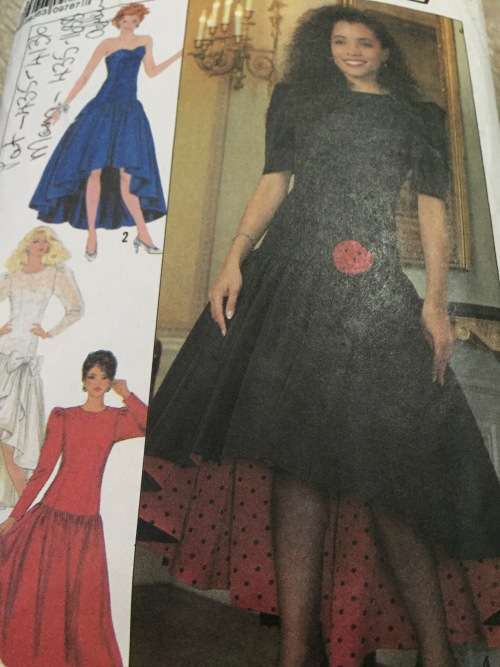 PATTERN SIMPLICITY 9451 (SLEEVE HEADING EXCL) - SPECIAL OCCASSION DRESS (SIZE 12-14-16)