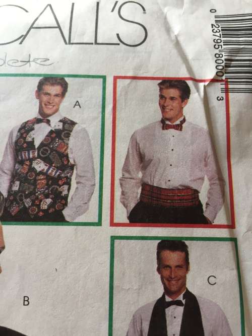 PATTERN MCCALL`S 8000 (COMPLETE) - MEN`S VEST, BOW TIE & CUMMERBAND (SIZE S-M-L)