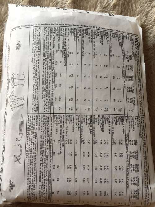 PATTERN MCCALL`S 8000 (COMPLETE) - MEN`S VEST, BOW TIE & CUMMERBAND (SIZE S-M-L)