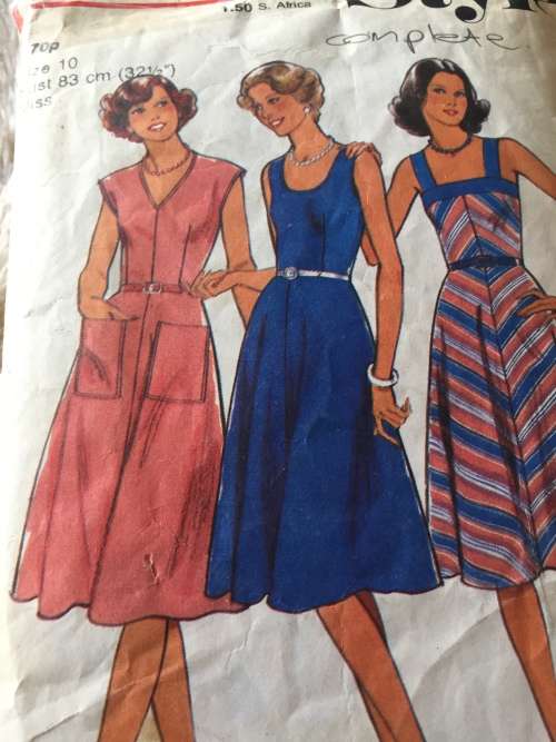 PATTERN STYLE 1918 (VERY VINTAGE, COMPLETE) - DRESSES (SIZE 10)