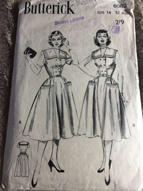 PATTERN BUTTERICK 6082 (VERY VINTAGE, TIDY PATTERNS) - DRESSES (SIZE 14)