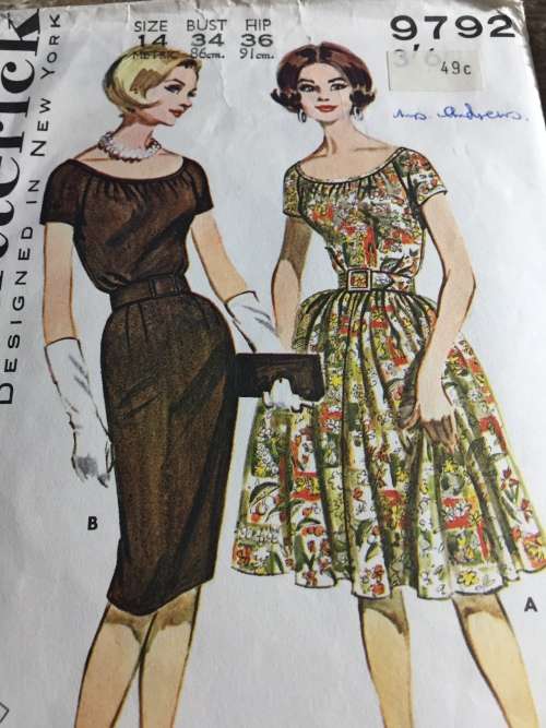 PATTERN BUTTERICK 9792 (VERY VI NTAGE, NEAT AND TIDY) - SCOOP NECKED DRESS (SIZE 14)