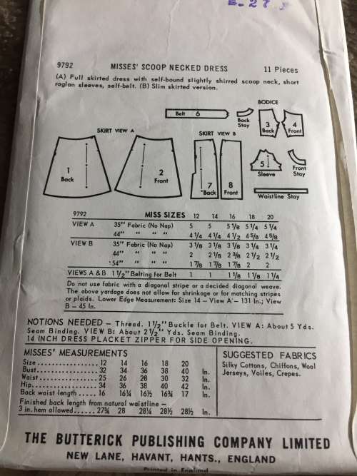 PATTERN BUTTERICK 9792 (VERY VI NTAGE, NEAT AND TIDY) - SCOOP NECKED DRESS (SIZE 14)