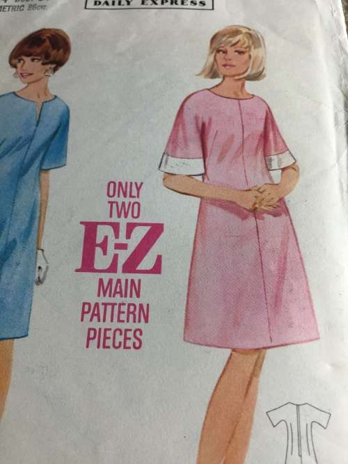 PATTERN BUTTERICK 3992 (VERY VINTAGE, TIDY PATTERNS) - ONE PIECE DRESS (SIZE 14)