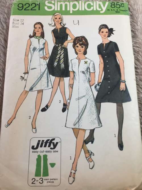 PATTERN SIMPLICITY 9221*1970 (VINTAGE, UNUSED) - DRESS (SIZE 12)