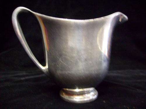 PIQUOT WARE MADE IN ENGLAND CIRCA 1930'S MILK JUG