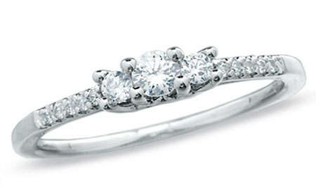 14K SOLID WHITE GOLD DIAMOND ENGAGEMENT RING.  DIAMOND WEIGHT: 0.500CTS.