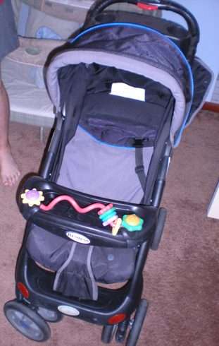 Pram (2nd hand - good condition)