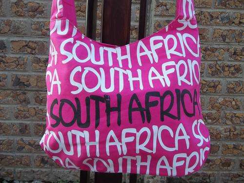 **Beautiful SOUTH AFRICAN Fabric BAG in Pink. Great everyday hand bag.