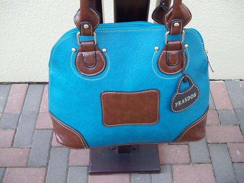 ONLY ONE***Stunning Ladies leather Bag in  TEAL BLUE.  Great quality,A Great buy!