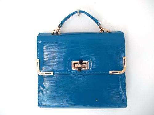 LATE ENTRY** Gorgeous PATENT ladies handbag in Ocean Blue-For the STYLISH women-