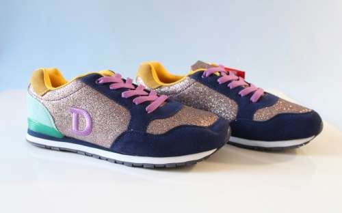 ** Glitter** ladies sneakers size 5-With a soft Leather Inner sole- High quality, stunning design!