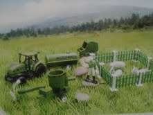 NEW!! Farm World  play set- incl TRACTOR,TRAILOR,COW HEN,DUCKS,MEN, FENCE