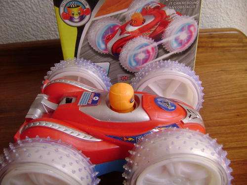 Rolling car with double flashing lights!! 3+