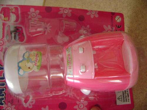 Battery operated water dispenser with two glasses** Very cool** collect them all