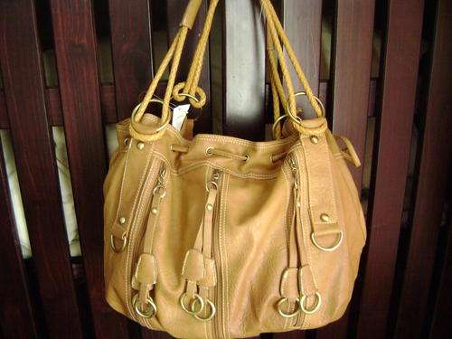 Beautiful ladies Soft leather look bag in Tan