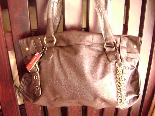 Beautiful ladies Soft leather look bag in Chocolate brown with chain detail