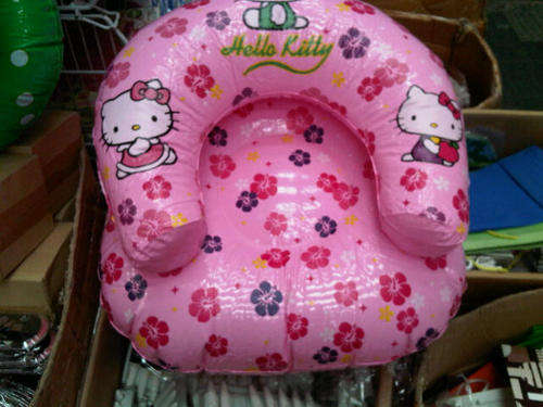 **LATE ENTRY**Beautiful  kitty blow up chair. Ideal for Spring!!