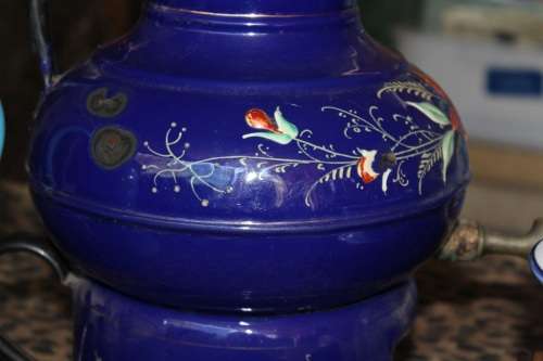 Old coffee pots and pepper grinder