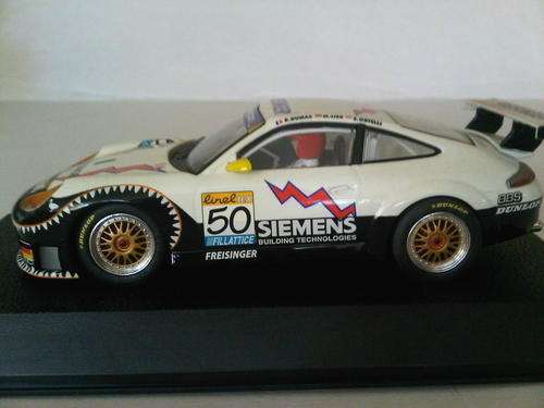 1:32 SCALEXTRIC SLOT CAR PORSCHE 911 GT3R