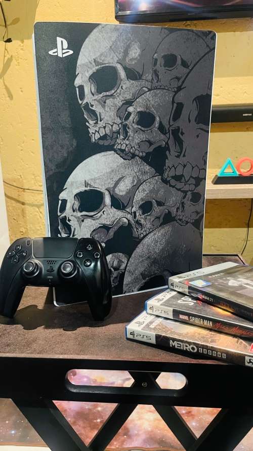 PlayStation 5 Ultimate Bundle (Console, accessories and games)