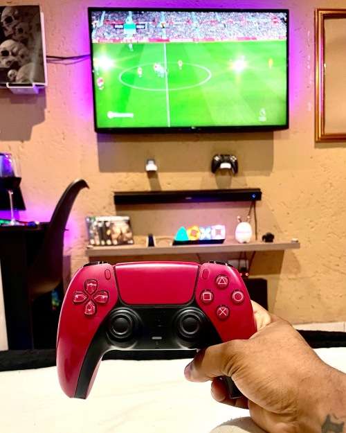 PlayStation 5 Ultimate Bundle (Console, accessories and games)