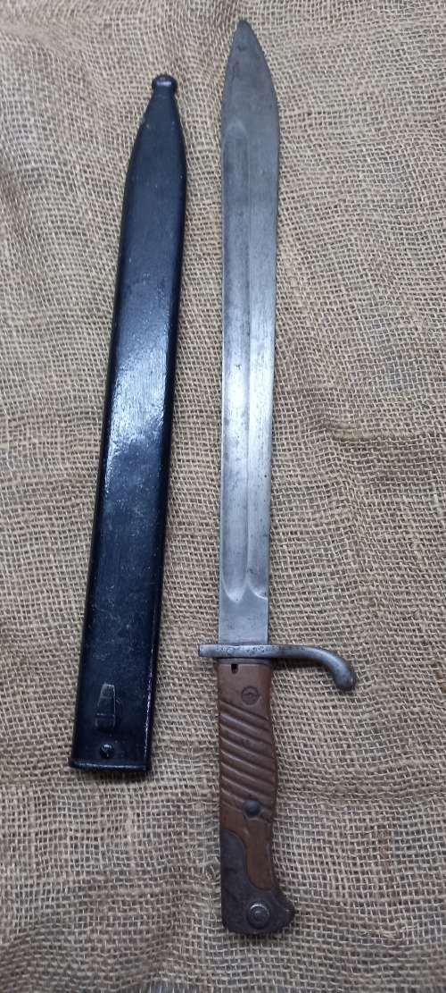 WW1 GERMAN IMPERIAL ARMY BUTCHERS BLADE BAYONET BY SIMPSON and CO. SUHL1915 WITH SCABBARD