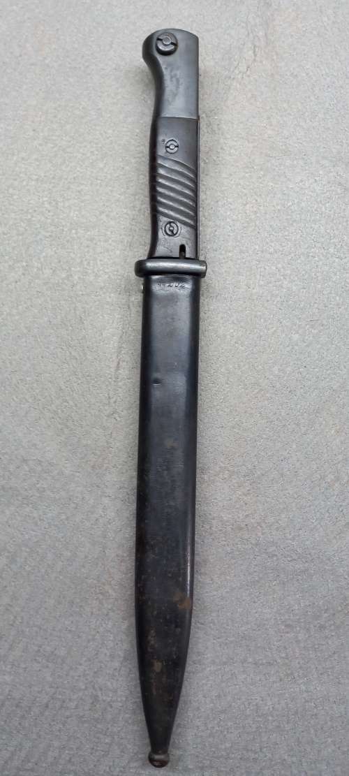 ORIGINAL WW2 GERMAN MAUSER BAYONET. BERG and CO. 1937. VERY GOOD CONDITION